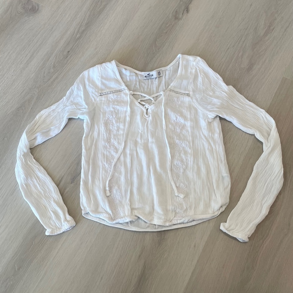 White Tie String Blouse Hollister (XS)
